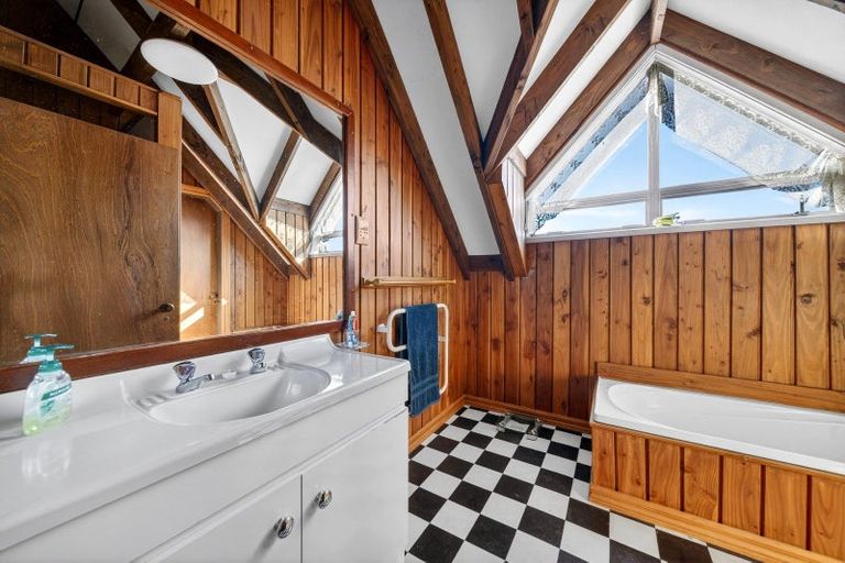 Photo of property in 1a Hornsby Street, Carterton, 5713