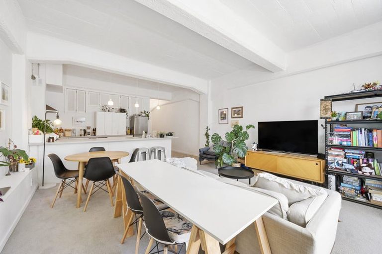 Photo of property in Palazzo, 42u1 Vivian Street, Te Aro, Wellington, 6011