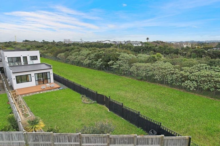 Photo of property in 49 Lockheed Street, Hobsonville, Auckland, 0618