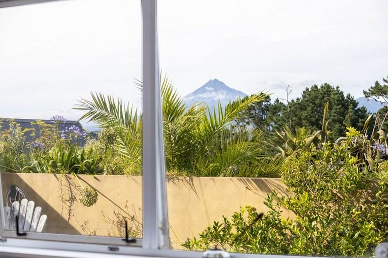 Photo of property in 27a Norwich Avenue, Spotswood, New Plymouth, 4310