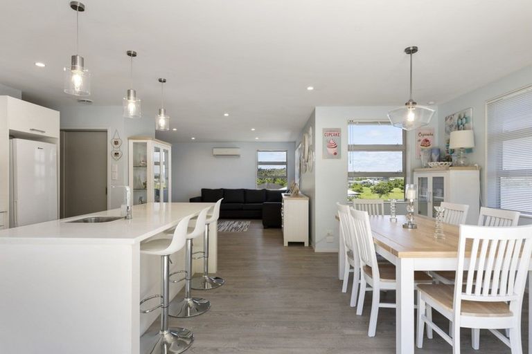 Photo of property in 7 Furl Close, Pyes Pa, Tauranga, 3112