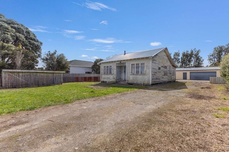 Photo of property in 33 Ngatai Street, Manaia, 4612