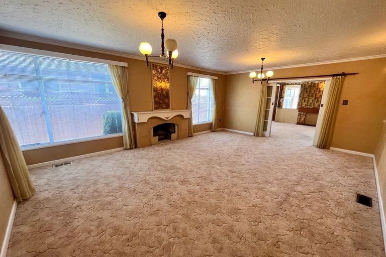 Photo of property in 13 Clouston Street, Saint Martins, Christchurch, 8022