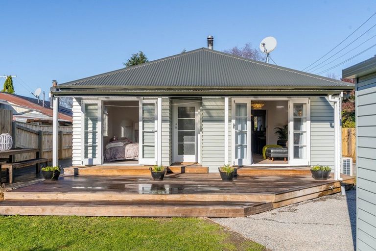 Photo of property in 36 Kempton Street, Greytown, 5712