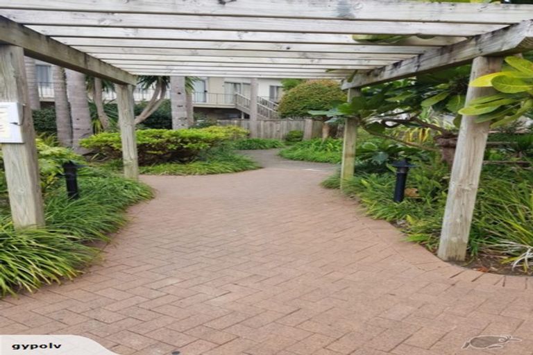 Photo of property in 1/72l Kitchener Road, Milford, Auckland, 0620