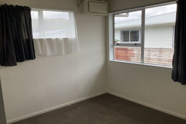 Photo of property in 11 Kendal Grove, Wainuiomata, Lower Hutt, 5014