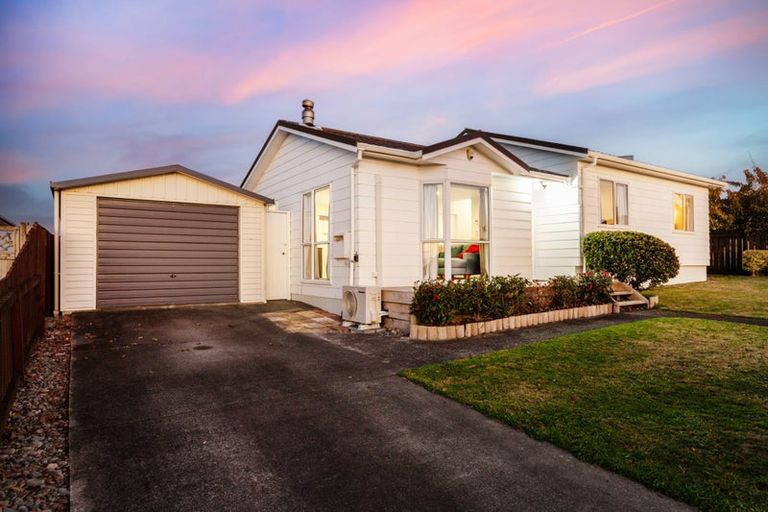 Photo of property in 28 Doncaster Terrace, Ascot Park, Porirua, 5024