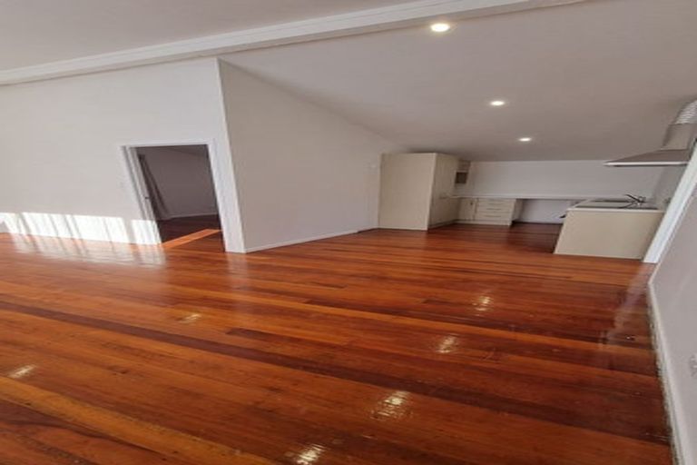 Photo of property in 535 Ruahine Street, Hokowhitu, Palmerston North, 4410