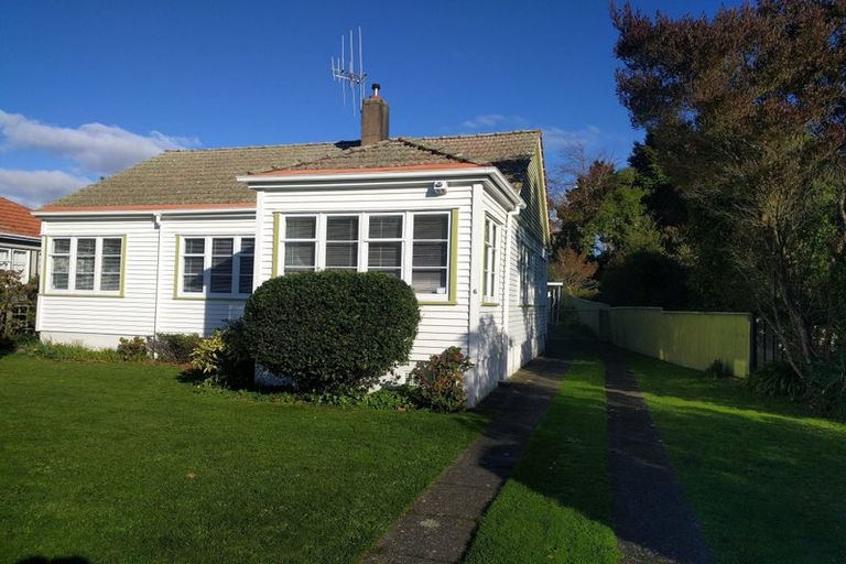 Photo of property in 6 Moheke Avenue, Roslyn, Palmerston North, 4414