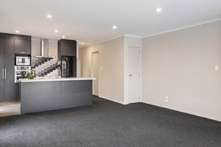 Photo of property in 36 Komata Crescent, Papamoa Beach, Papamoa, 3118