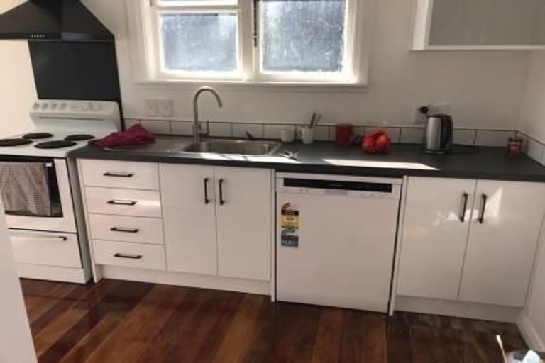 Photo of property in 50 Gloucester Street, Cannons Creek, Porirua, 5024