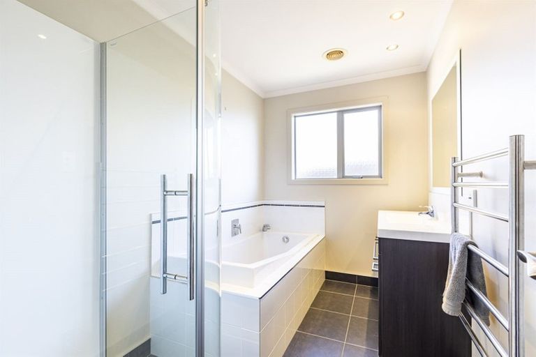 Photo of property in 3 Peppertree Glade, Kelvin Grove, Palmerston North, 4414