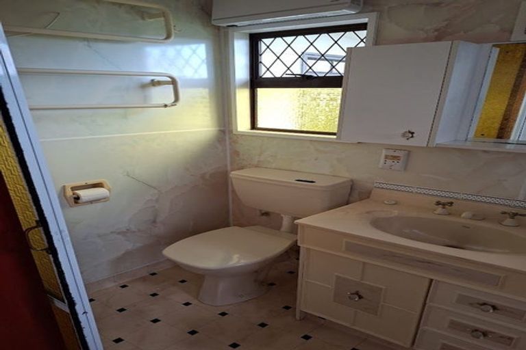 Photo of property in 138 Gladstone Road, Dalmore, Dunedin, 9010
