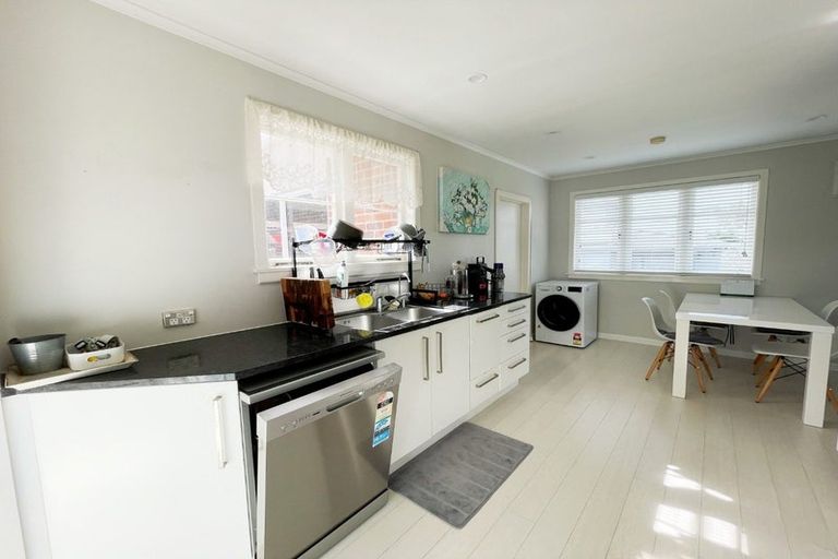 Photo of property in 1/11 Belmont Terrace, Milford, Auckland, 0620