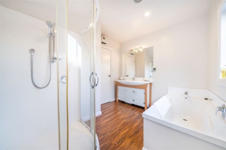 Photo of property in 5f2- Stephen Street, Trentham, Upper Hutt, 5018