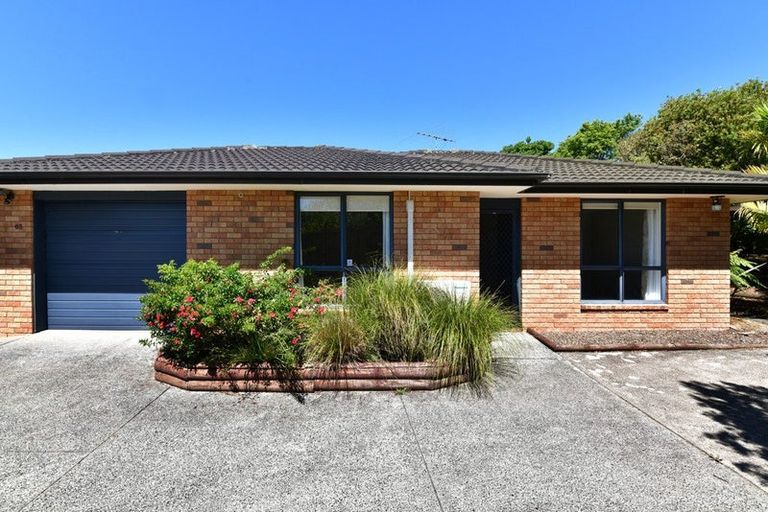 Photo of property in 65 Cabeleigh Drive, Helensville, 0800