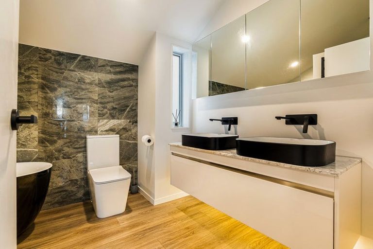 Photo of property in 1/11 Campbell Road, Takapuna, Auckland, 0622