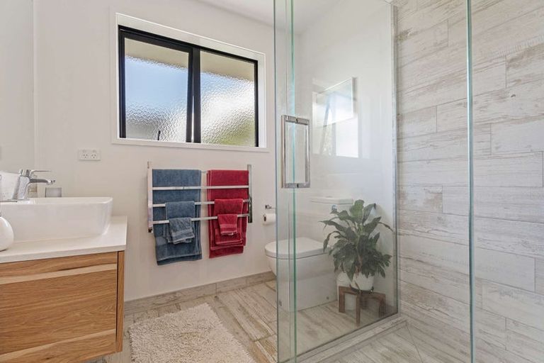 Photo of property in 144 Kupe Drive, Whitianga, 3510