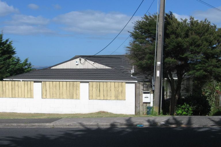 Photo of property in 74 Manuka Road, Glenfield, Auckland, 0629