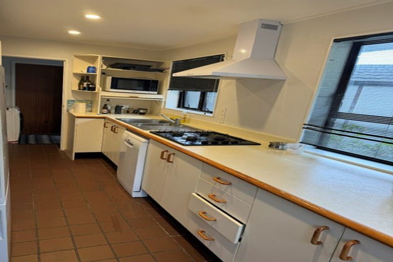 Photo of property in 75u3 Delhi Crescent, Khandallah, Wellington, 6035