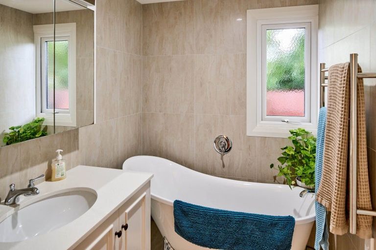 Photo of property in 13 Williams Grove, Melling, Lower Hutt, 5010