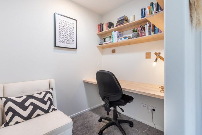 Photo of property in 9 Kaiwaru Place, Waikanae, 5036