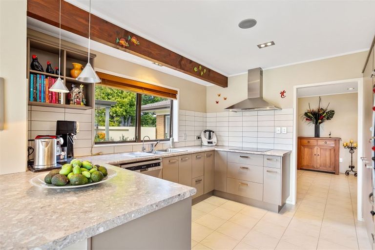 Photo of property in 38 Frank Evans Place, Henderson, Auckland, 0610