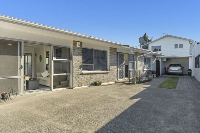 Photo of property in 27 Roys Road, Parkvale, Tauranga, 3112