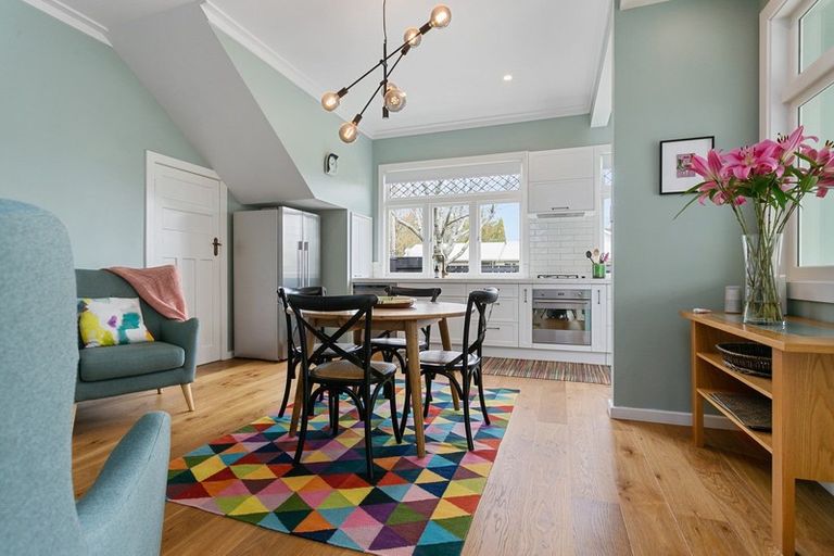 Photo of property in 96 Hall Street, Cambridge, 3434