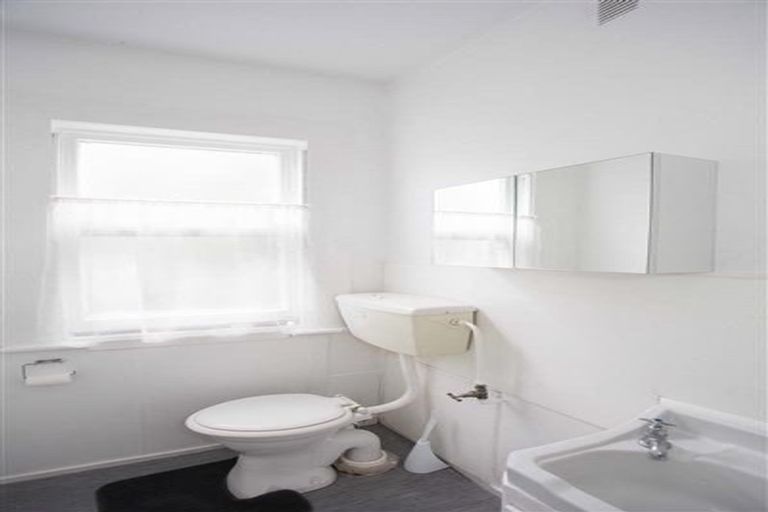 Photo of property in 36 Reuben Avenue, Brooklyn, Wellington, 6021