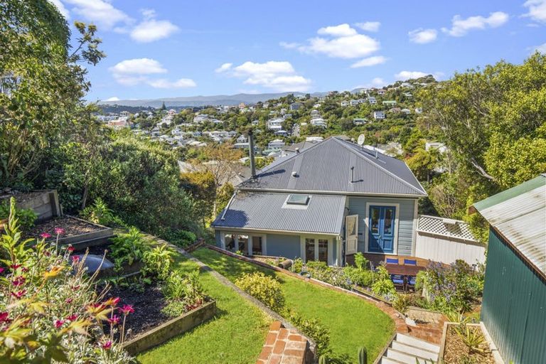 Photo of property in 52 Reuben Avenue, Brooklyn, Wellington, 6021