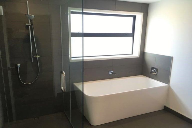 Photo of property in 34 Minaret Ridge, Wanaka, 9305