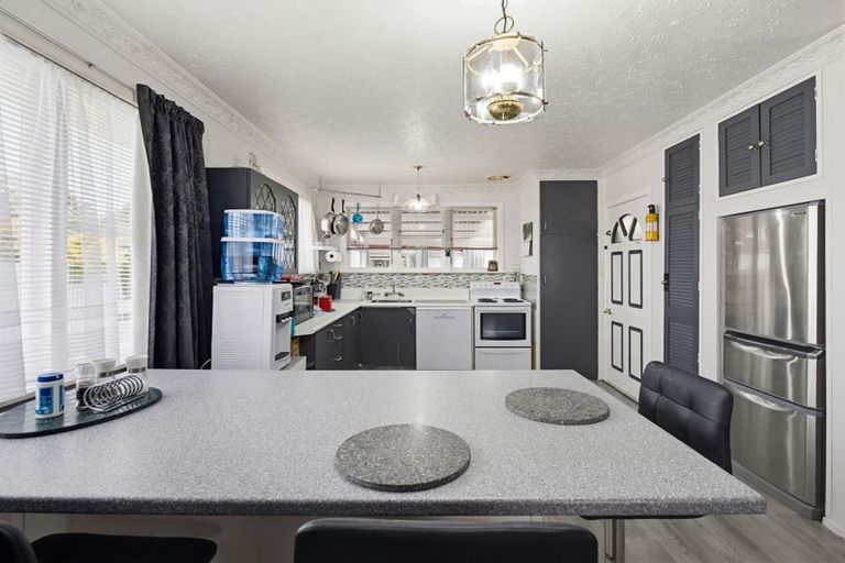Photo of property in 26 East Road, Shannon, 4821