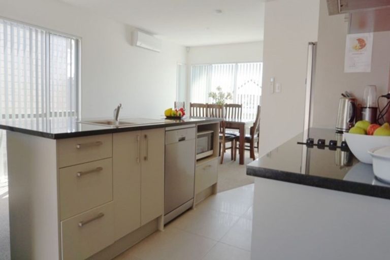 Photo of property in 25 Kotuku Crescent, Takanini, 2112