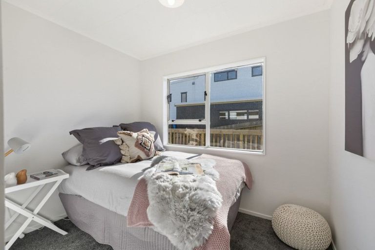 Photo of property in 25 Tawa Road, Te Atatu Peninsula, Auckland, 0610
