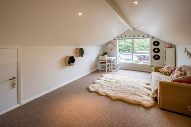 Photo of property in 160 Fraser Avenue, Johnsonville, Wellington, 6037