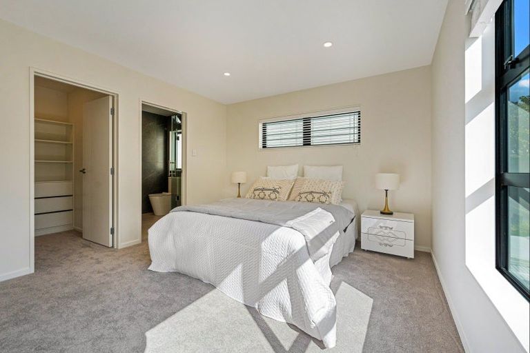 Photo of property in 10a Egret Court, Unsworth Heights, 0632