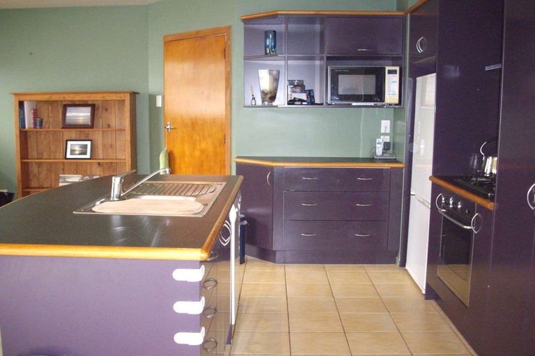 Photo of property in 295 Don Buck Road, Massey, Auckland, 0614