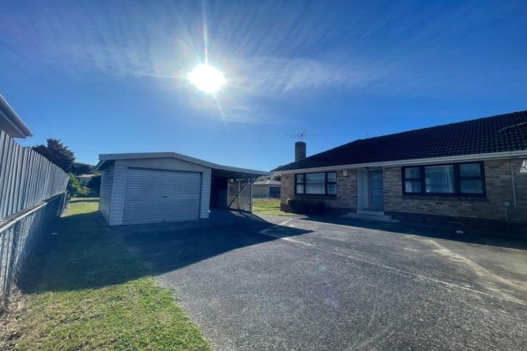 Photo of property in 2/29 Shirley Avenue, Papakura, 2110