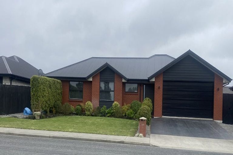 Photo of property in 124 Northbrook Road, Rangiora, 7400