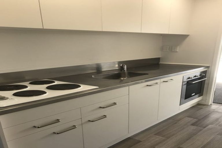 Photo of property in 327d Hobsonville Road, Hobsonville, Auckland, 0618