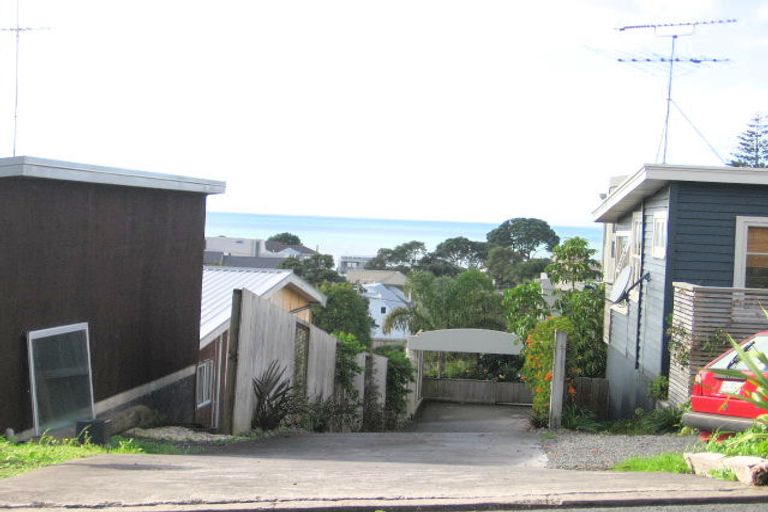 Photo of property in 10a Rushden Terrace, Red Beach, 0932