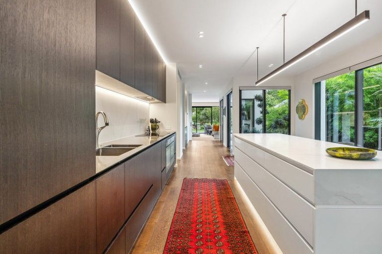 Photo of property in 16b Daresbury Lane, Fendalton, Christchurch, 8014