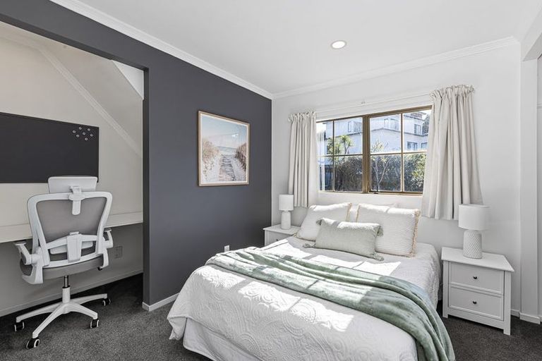 Photo of property in 17 Noumea Place, Mairangi Bay, Auckland, 0630