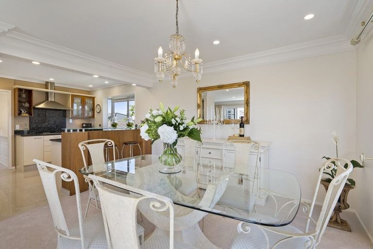 Photo of property in 1/10 Coquille Place, Half Moon Bay, Auckland, 2012