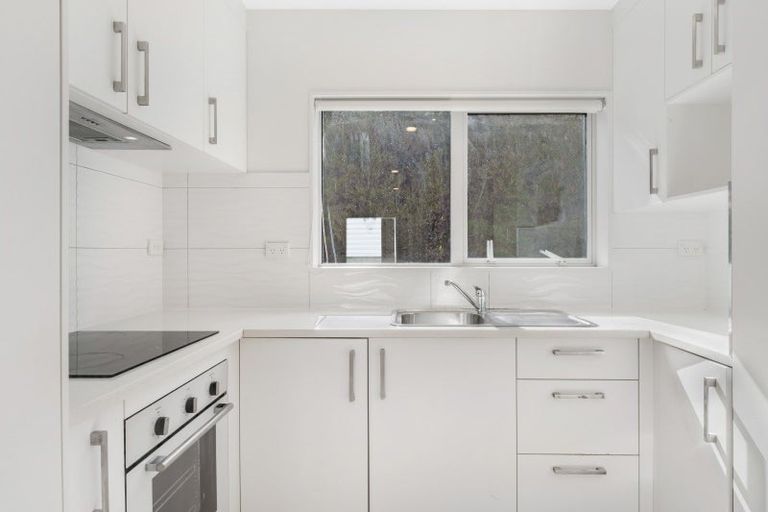 Photo of property in 41 Gosford Drive, Botany Downs, Auckland, 2010