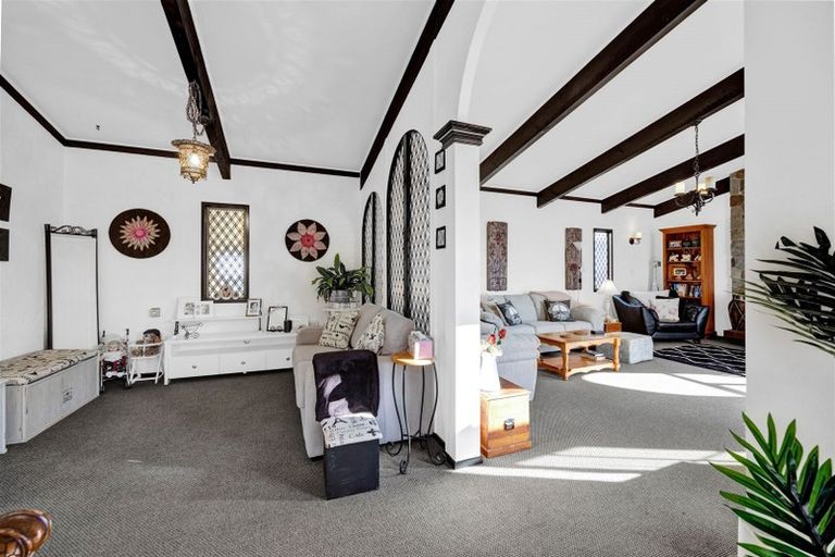 Photo of property in 15 Kowhai Street, Hawera, 4610