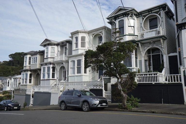 Photo of property in 64 Wright Street, Mount Cook, Wellington, 6021