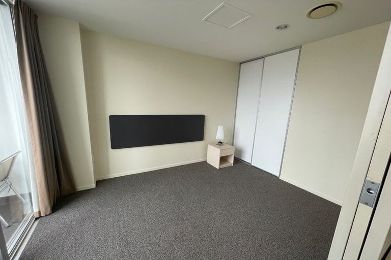Photo of property in 903/17 Osterley Way, Manukau, Auckland, 2104