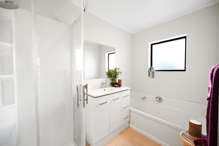 Photo of property in 17 Pohutukawa Drive, Pukete, Hamilton, 3200